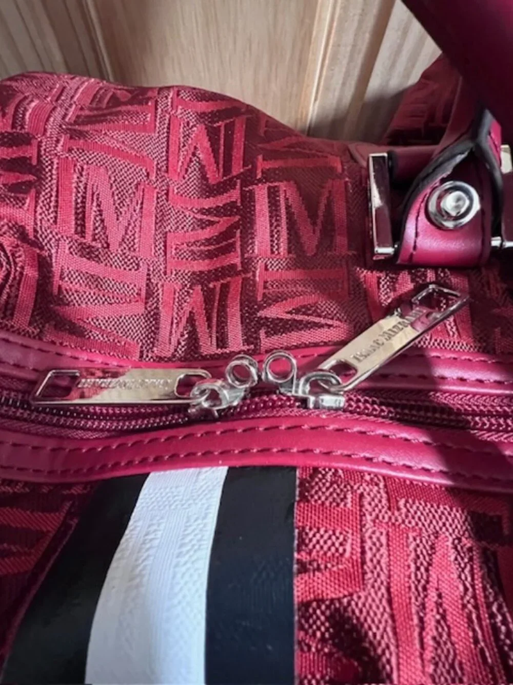 ISAAC MIZRAHI Red Tote duffle Bag Monogram Pattern Spacious w/Handles & Strap